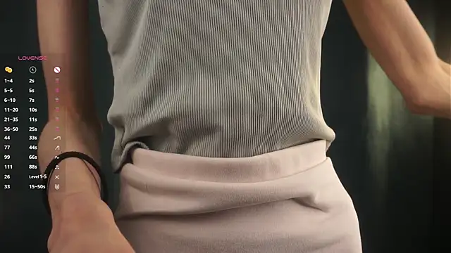 itsagainEmily online show from April 30, 10:32 am