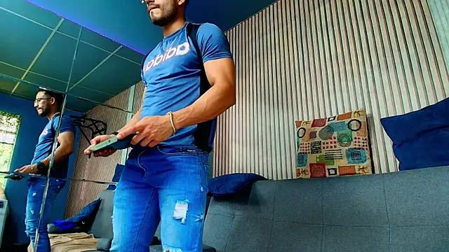 Vans Ross online show from March 2, 7:21 pm