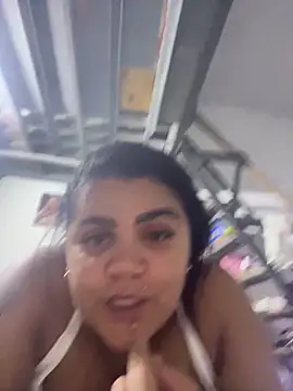 Snapshot of MorenaCariok chatting on May 29, 12:19 am MorenaCariok online show from May 29, 12:19 am