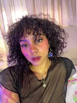 Snapshot of LizStorm_ chatting on February 23, 5:43 pm LizStorm online show from February 23, 5:43 pm