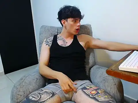 Snapshot of Joshh_miller chatting on February 19, 6:09 am Joshh miller online show from February 19, 6:09 am