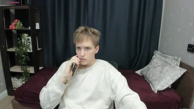 Kai Milller online show from March 23, 1:09 am