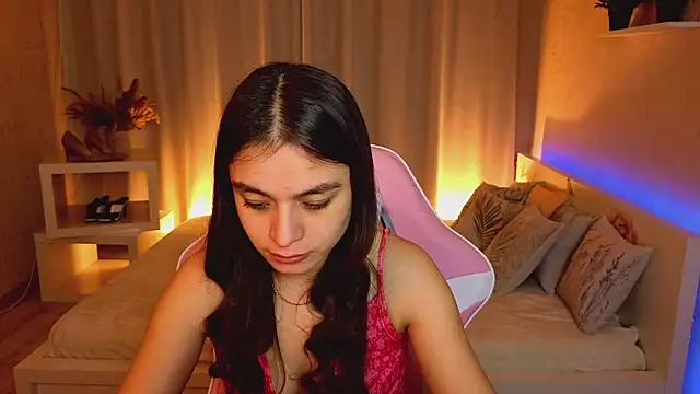 Kim Bless online show from April 10, 2:06 am