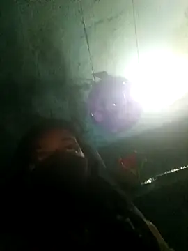 priyasharma899 online show from February 16, 1:13 am