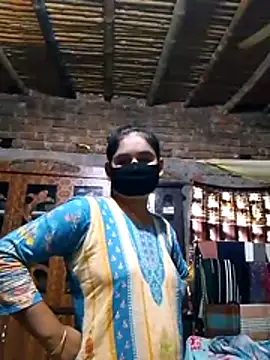 Hot Sweeti online show from March 24, 6:51 am