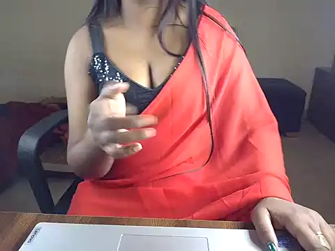 Its Soniya69 online show from February 18, 11:33 pm