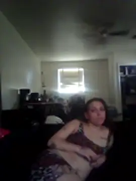 Snapshot of LadySn0w26 chatting on February 9, 4:00 pm LadySn0w26 online show from February 9, 4:00 pm