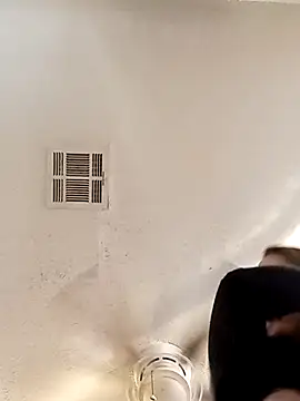 Snapshot of LadySn0w26 chatting on February 17, 5:41 pm LadySn0w26 online show from February 17, 5:41 pm