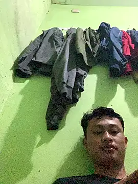 your boys13 online show from January 17, 5:49 pm