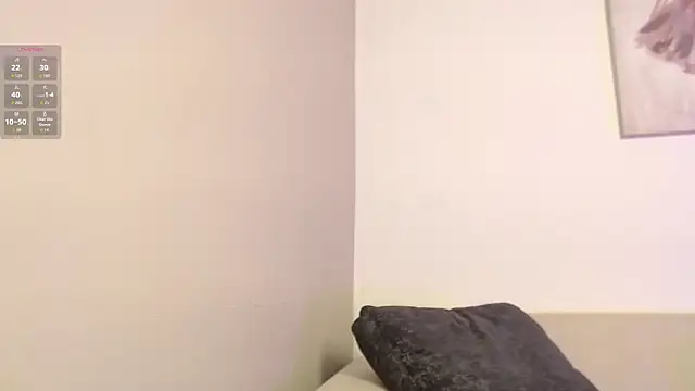 chloe peach  online show from April 9, 11:59 am