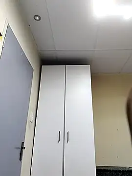 LUNAARXO1 online show from April 19, 2:44 am