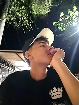 attractive-sexx online show from April 16, 1:28 am