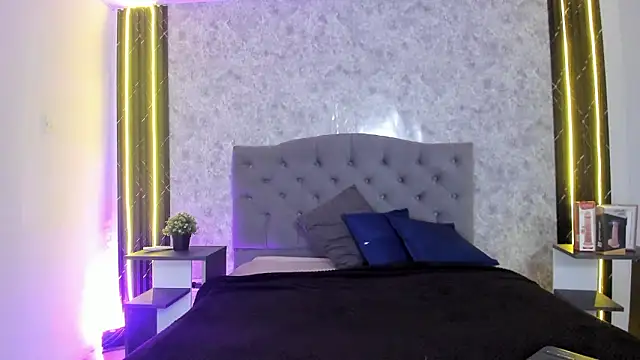 AngelBaker1 online show from March 19, 2:26 am