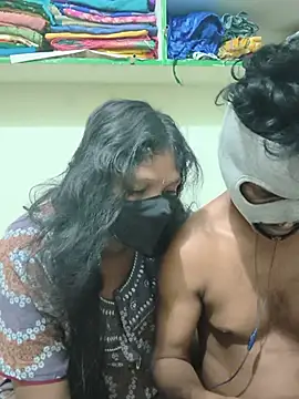Snapshot of hotcopuleandsweet chatting on July 2, 10:49 pm hotcopuleandsweet online show from July 2, 10:49 pm
