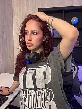 elodie rouge online show from March 9, 1:26 pm