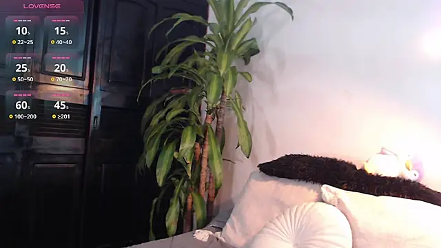 Snapshot of Mia_Volkova_ chatting on April 30, 2:45 pm Mia Volkova online show from April 30, 2:45 pm