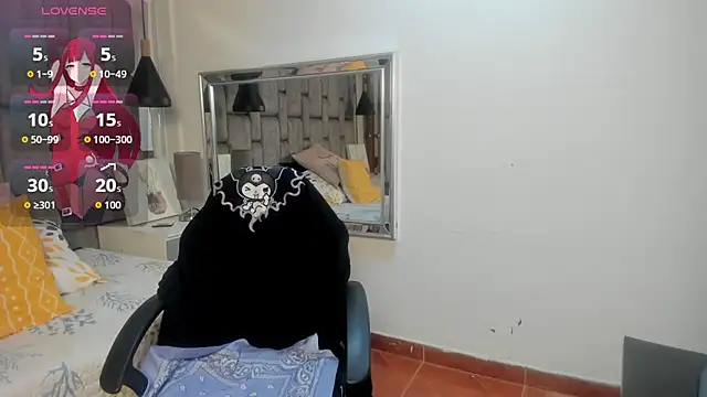 JenniQ69 online show from April 7, 1:33 pm