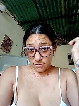 Snapshot of mariacarlota chatting on May 9, 1:27 pm mariacarlota online show from May 9, 1:27 pm