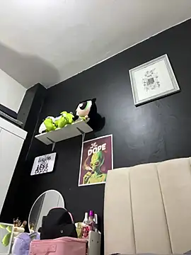 CarolinaRaven online show from March 17, 10:24 pm