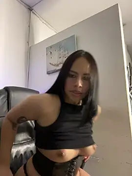 CarolinaRaven online show from March 21, 3:22 am