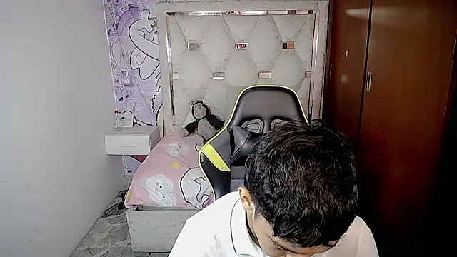 Snapshot of Rick_oficiall chatting on January 19, 12:31 pm Rick oficiall online show from January 19, 12:31 pm