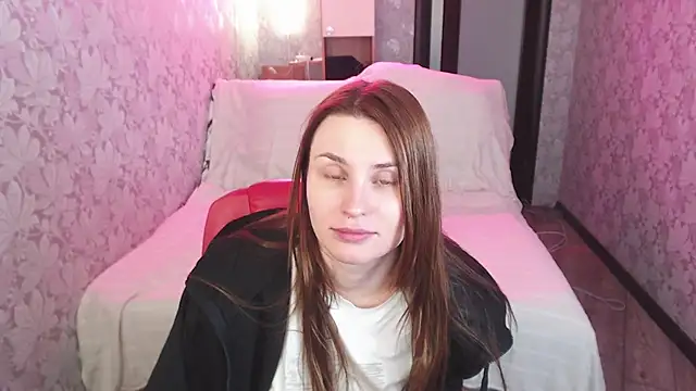 girl from hardfuckland online show from April 23, 11:31 am