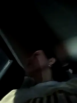 RossyAlvarez online show from April 11, 3:00 am