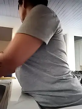 RossyAlvarez online show from April 14, 8:59 pm