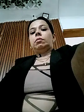 Snapshot of RossyAlvarez chatting on May 2, 1:54 am RossyAlvarez online show from May 2, 1:54 am