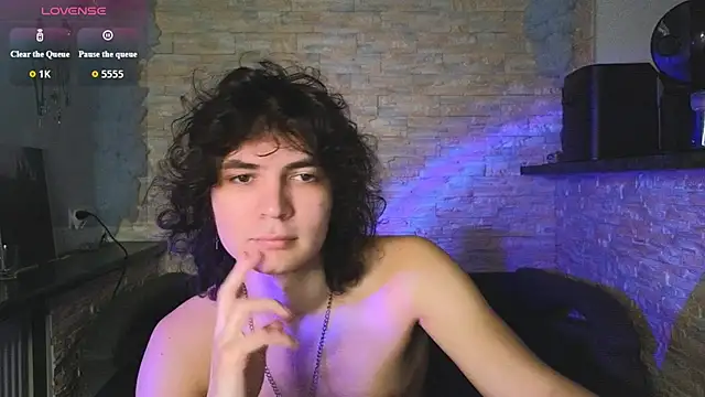 Snapshot of Dean_Raven chatting on July 24, 1:25 am Dean Raven online show from July 24, 1:25 am