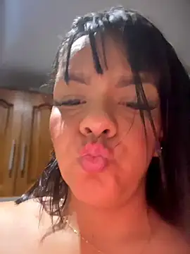 Your HoneyXXX online show from February 28, 6:14 am