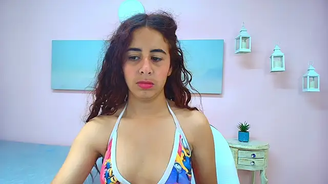 Snapshot of scarlett_clyde chatting on June 20, 12:19 pm scarlett clyde online show from June 20, 12:19 pm