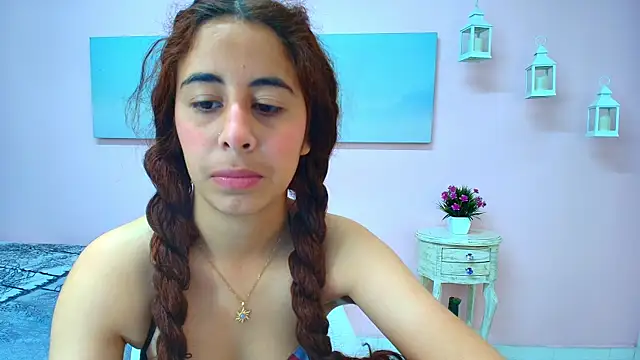 Snapshot of scarlett_clyde chatting on July 16, 12:55 pm scarlett clyde online show from July 16, 12:55 pm