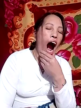 Gummiesu online show from February 11, 7:35 am