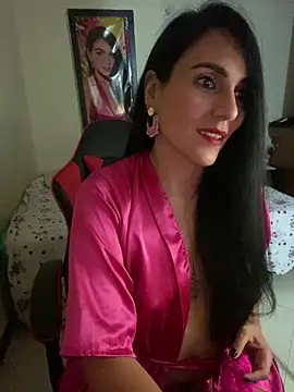 Snapshot of Miaswwe chatting on June 17, 1:52 am Miaswwe online show from June 17, 1:52 am
