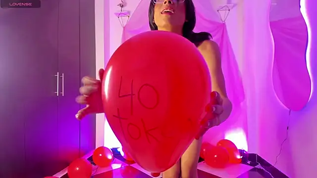 nao bell  online show from February 5, 7:18 pm