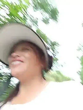 Snapshot of Jooj- chatting on July 6, 9:28 am Jooj- online show from July 6, 9:28 am