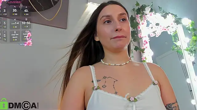 Snapshot of Celine_Coello chatting on February 18, 4:19 am Celine Coello online show from February 18, 4:19 am