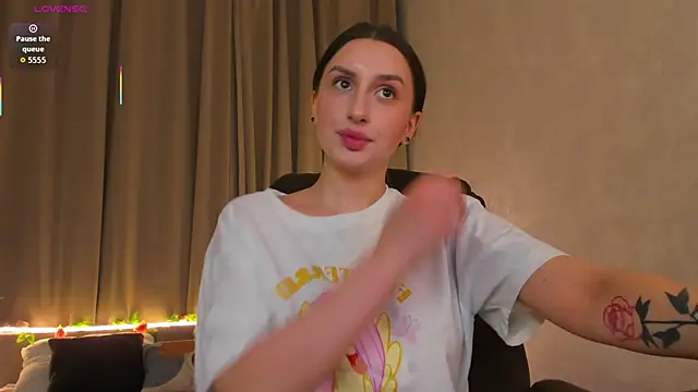 Celine Coello online show from April 10, 12:10 pm