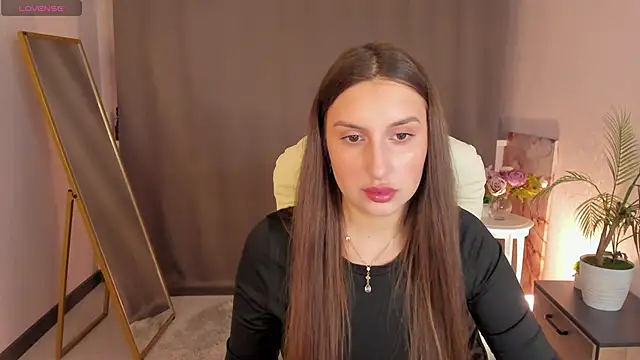 Snapshot of Celine_Coello chatting on May 1, 12:21 pm Celine Coello online show from May 1, 12:21 pm