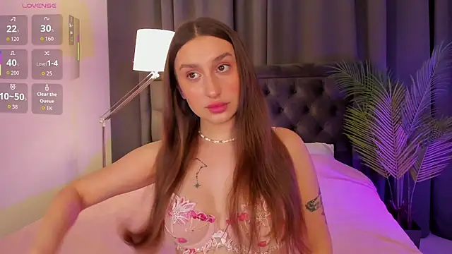 Snapshot of Celine_Coello chatting on May 12, 8:28 pm Celine Coello online show from May 12, 8:28 pm