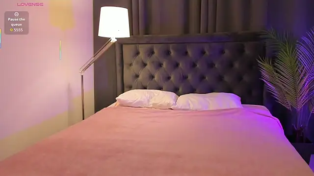 Snapshot of Celine_Coello chatting on May 24, 8:14 pm Celine Coello online show from May 24, 8:14 pm