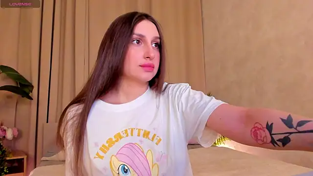 Snapshot of Celine_Coello chatting on May 31, 8:21 pm Celine Coello online show from May 31, 8:21 pm