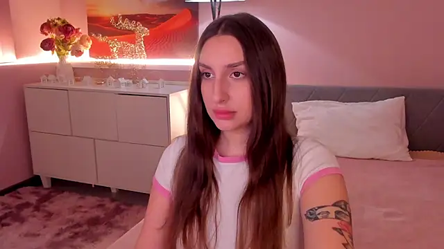 Snapshot of Celine_Coello chatting on June 1, 8:32 pm Celine Coello online show from June 1, 8:32 pm
