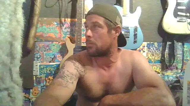 Snapshot of unknowner123 chatting on July 2, 3:23 am unknowner123 online show from July 2, 3:23 am