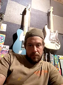 Snapshot of unknowner123 chatting on July 8, 5:45 am unknowner123 online show from July 8, 5:45 am