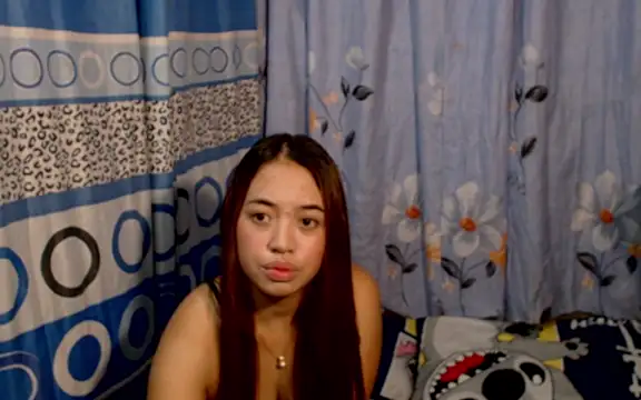 Snapshot of pinay_mayahiga chatting on April 19, 1:32 pm pinay mayahiga online show from April 19, 1:32 pm
