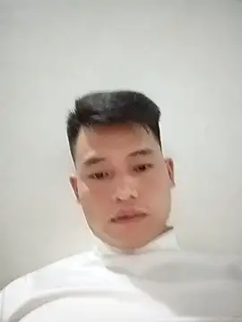 Snapshot of Maycute18 chatting on February 3, 1:49 pm Maycute18 online show from February 3, 1:49 pm