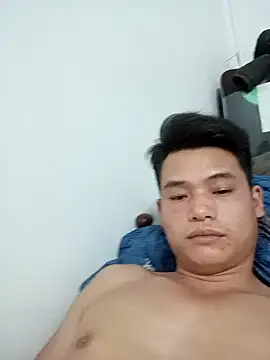 Snapshot of Maycute18 chatting on March 1, 1:46 pm Maycute18 online show from March 1, 1:46 pm