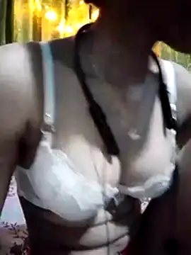 Snapshot of Maliha_Chowdhury chatting on May 20, 6:58 pm Maliha Chowdhury online show from May 20, 6:58 pm